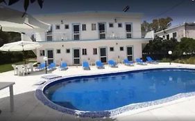 Rose Apartments Mesonghi