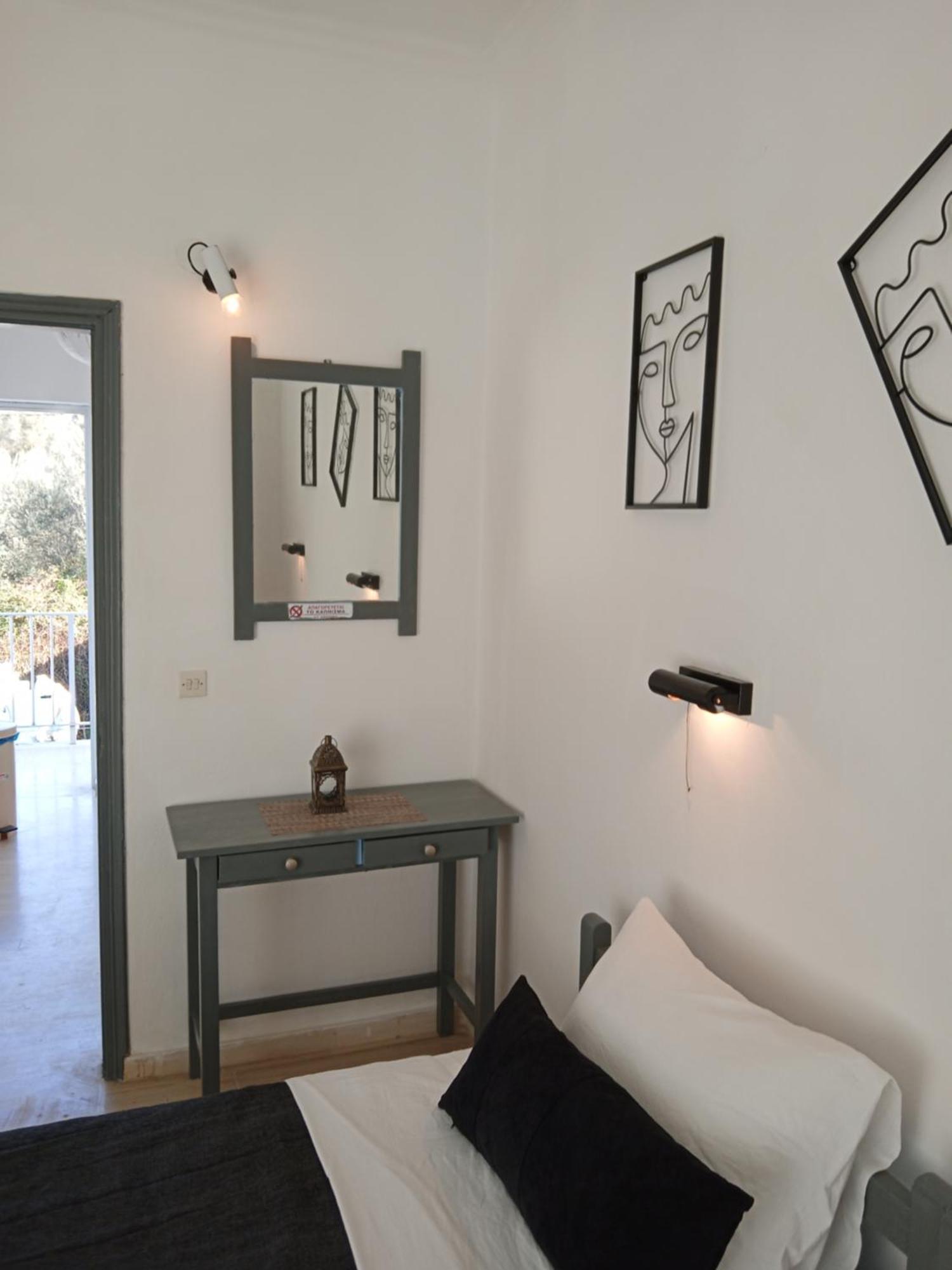 Rose Apartments Mesonghi Moraḯtika Zimmer foto